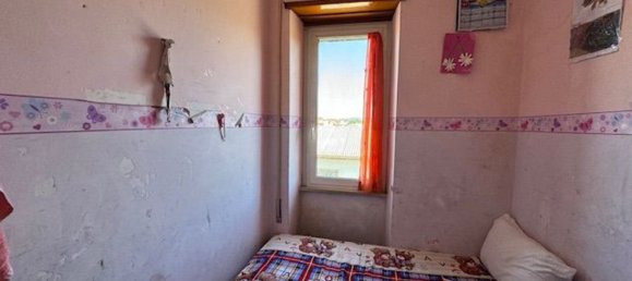 Квартира с 5 комнатами в Априлия, Италия № 155172 14