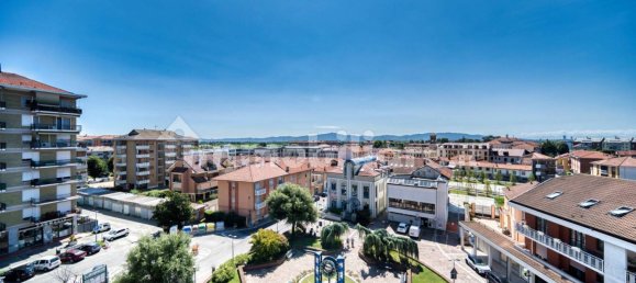 3 Schlafzimmer Wohnung in Borgaro Torinese, Italy, Nr. 262839 25