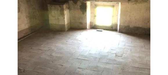 3 bedrooms Apartment in Pistoia, Italy No. 252782 7