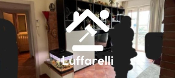 7 rooms Apartment in Lomagna, Italy No. 5206 17