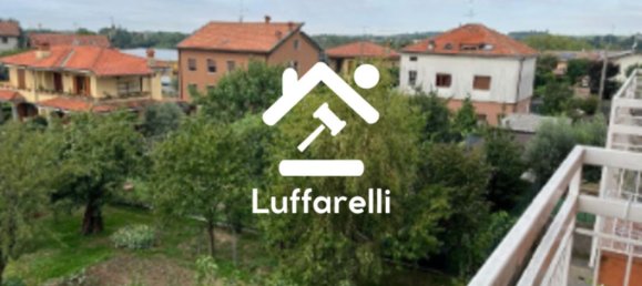 7 rooms Apartment in Lomagna, Italy No. 5206 6