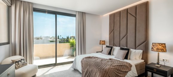 4 bedrooms Villa in Benahavis, Spain No. 4786 3