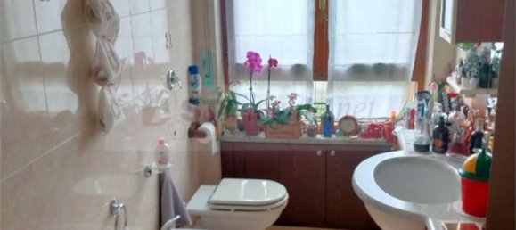 3-salle Appartement à Vigevano, Italy No. 185975 40