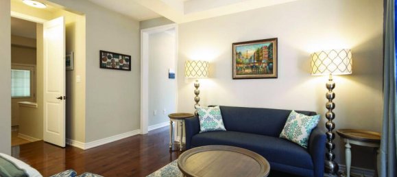 6 bedrooms House in Brampton, Canada No. 351 9