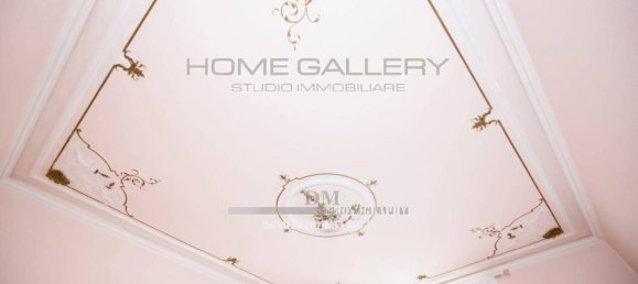 5 rooms Apartment in Genoa, Italy No. 35252 4