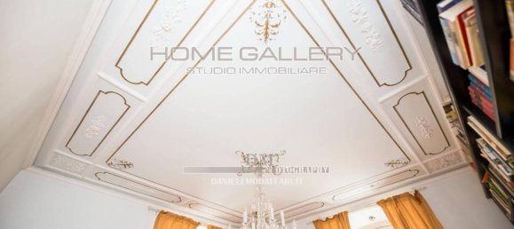 5 rooms Apartment in Genoa, Italy No. 35252 3