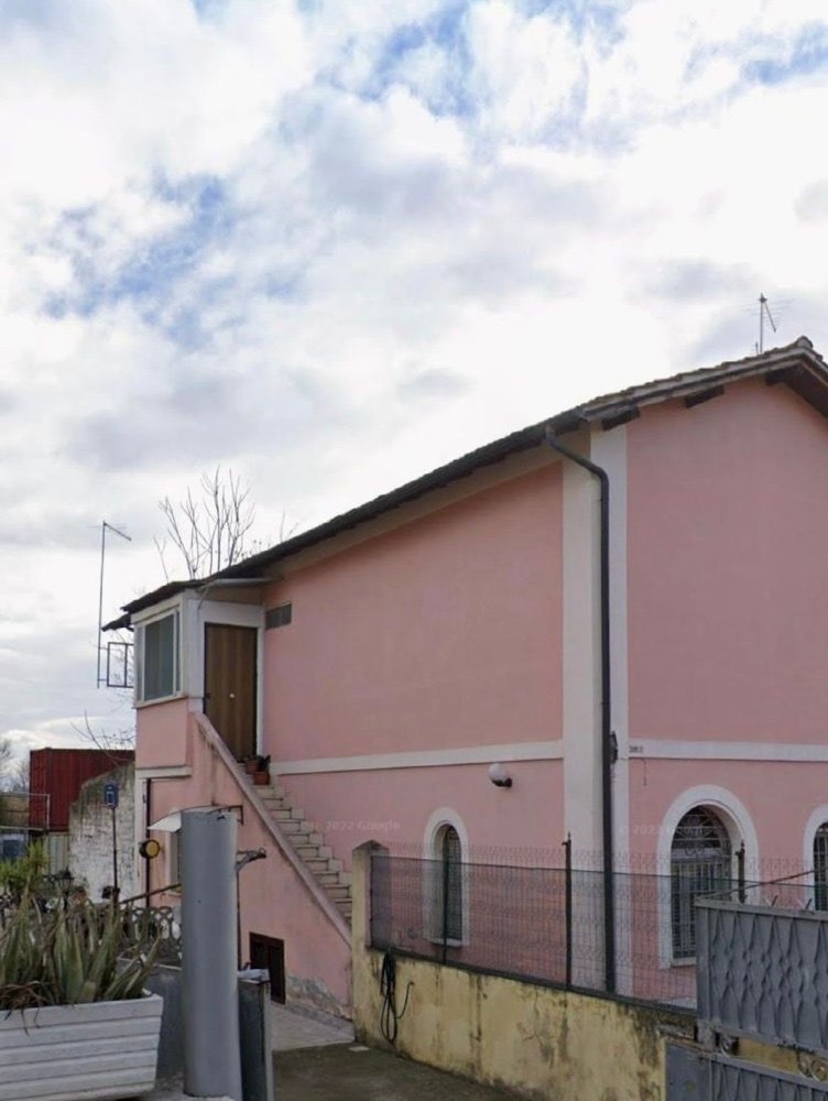 Ático de 2 habitaciónes en Rome, Italy No. 201458