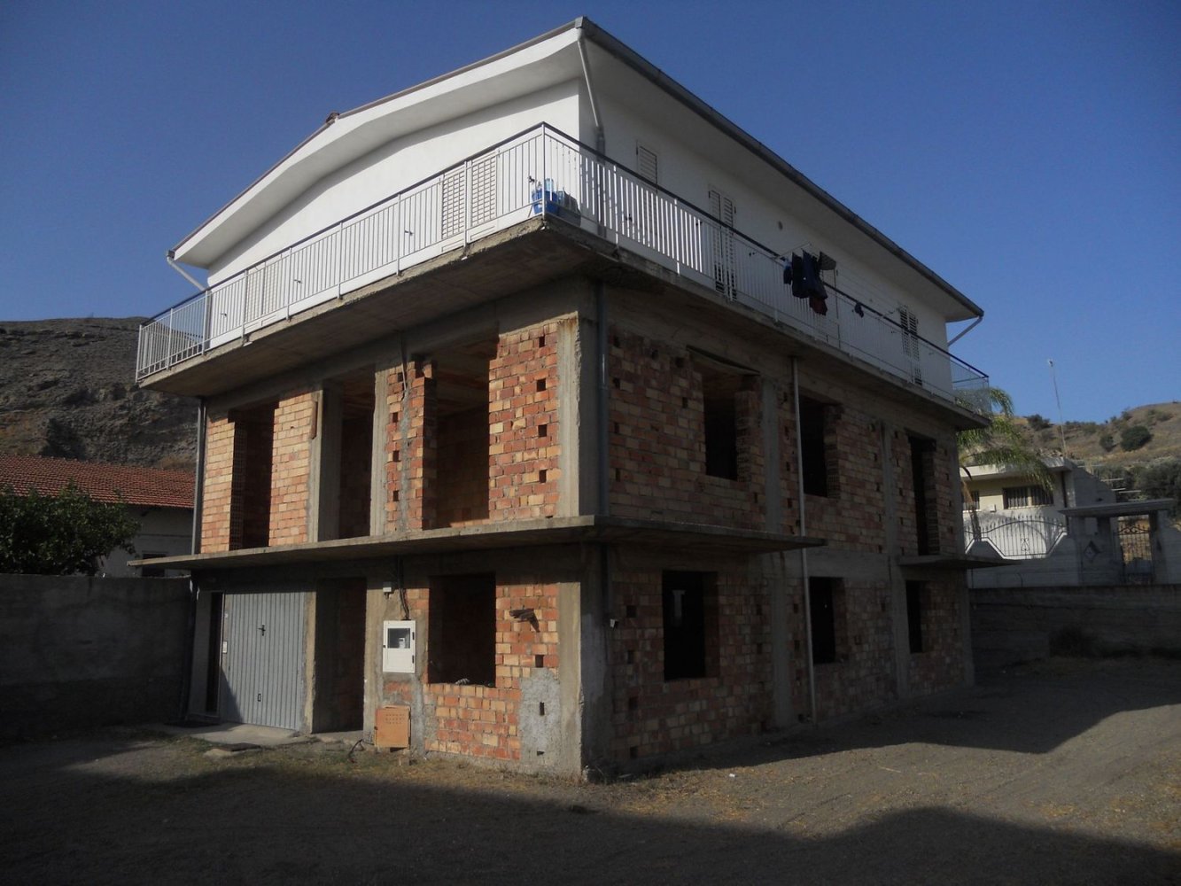 5غرفة منزل في Motta San Giovanni, Italy رقم 254186