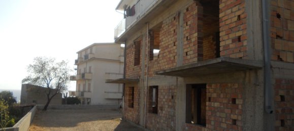 5غرفة منزل في Motta San Giovanni, Italy رقم 254186 9