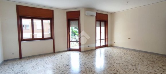 5 bedrooms Apartment in Naples, Italy No. 336355 9