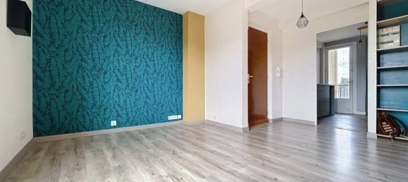 2 chambres Appartement à Brive-la-Gaillarde, France No. 318846 2