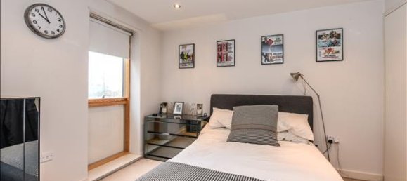 1 bedroom Apartment in London, United Kingdom No. 7281 5