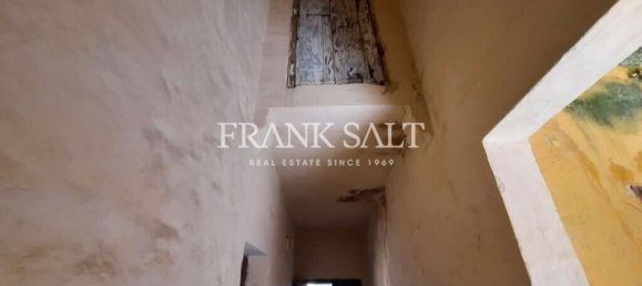 4 غرف نوم منزل في Kercem, Malta رقم 987 20