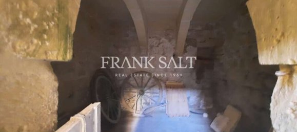 4 غرف نوم منزل في Kercem, Malta رقم 987 21