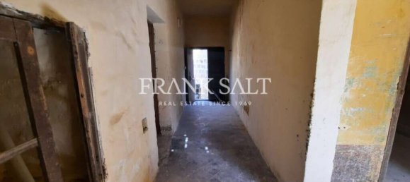 4 غرف نوم منزل في Kercem, Malta رقم 987 11