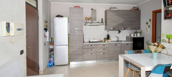 2 rooms Apartment in Parabiago, Italy No. 21720 7