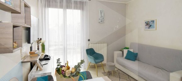 2 rooms Apartment in Parabiago, Italy No. 21720 2