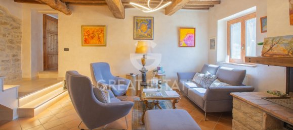 3 bedrooms House in Corciano, Italy No. 329530 18