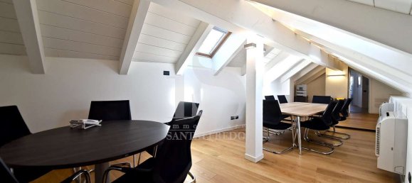 Здание с 16 спальнями в Монца, Италия № 70733 17