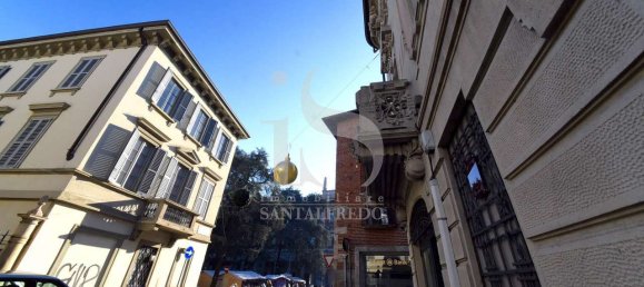 Здание с 16 спальнями в Монца, Италия № 70733 32