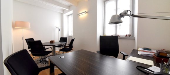 Здание с 16 спальнями в Монца, Италия № 70733 23