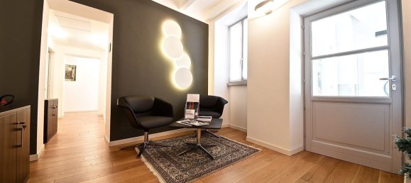 Здание с 16 спальнями в Монца, Италия № 70733 22