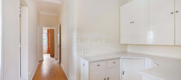 6 bedrooms Villa in Lisbon, Portugal No. 259190 14