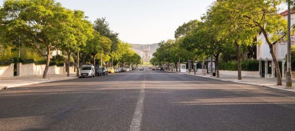 6 bedrooms Villa in Lisbon, Portugal No. 259190 9