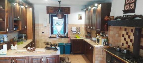 8 rooms House in Barge, Italy No. 259865 11