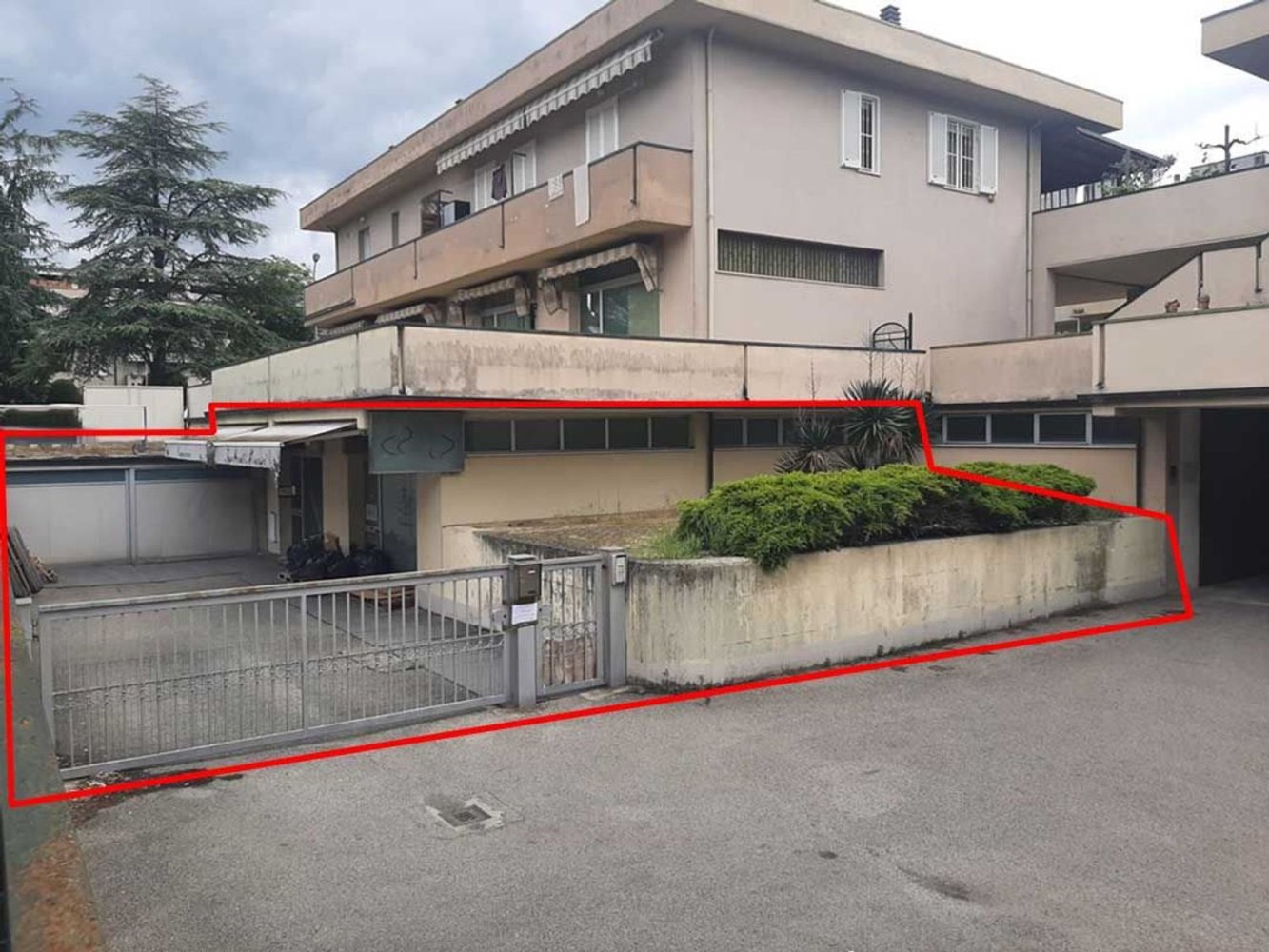 Коммерческая недвижимость 514м² в Сансеполькро, Италия № 110915