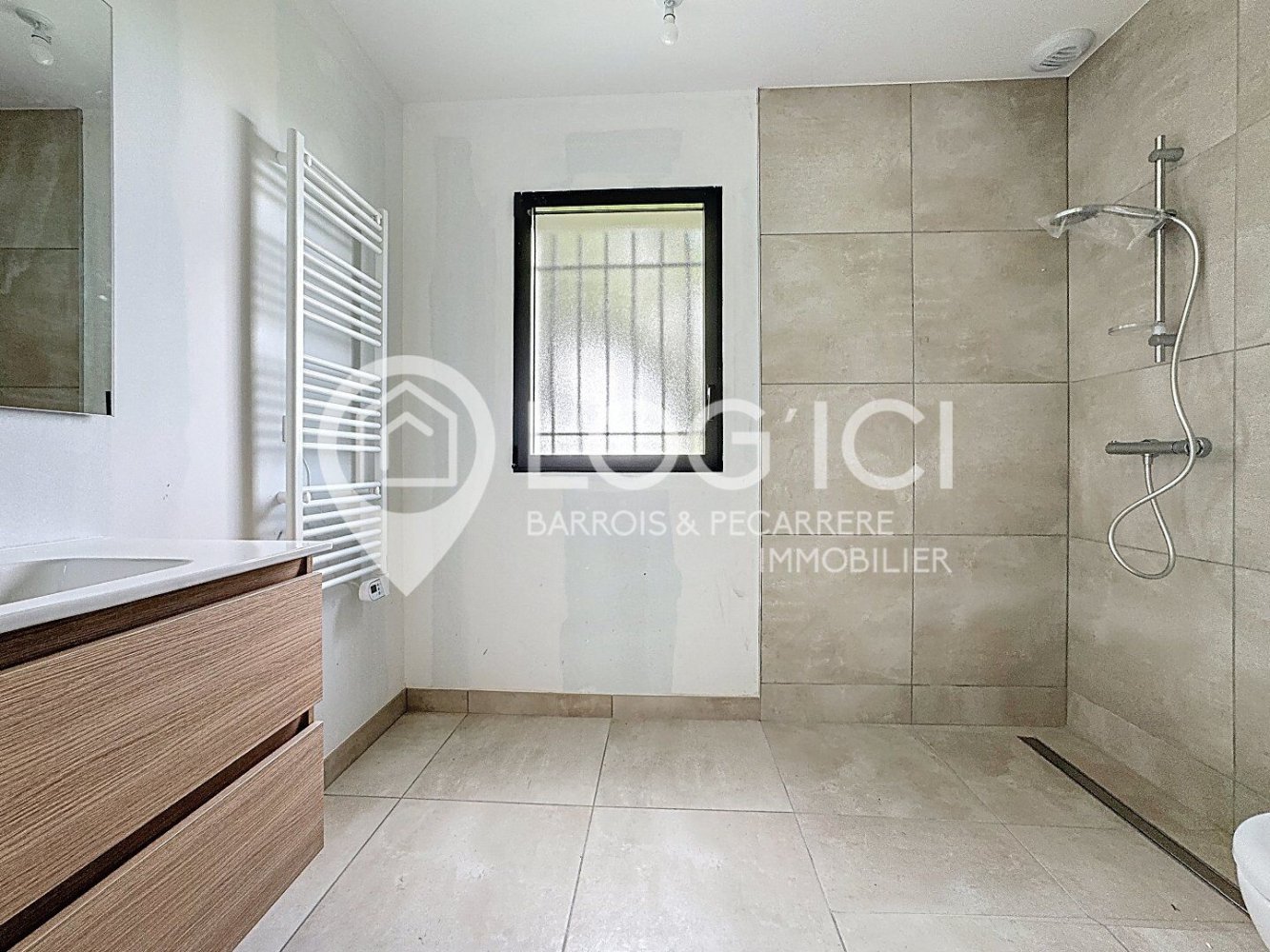 3 Schlafzimmer Haus in Ger, France, Nr. 296851