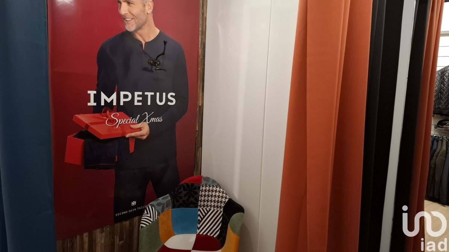 Gewerbliche Immobilie in Dreux, France 70m², Nr. 227346