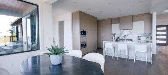 6 Schlafzimmer Haus in British Columbia, Canada, Nr. 1214 8