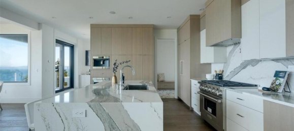 6 Schlafzimmer Haus in British Columbia, Canada, Nr. 1214 7