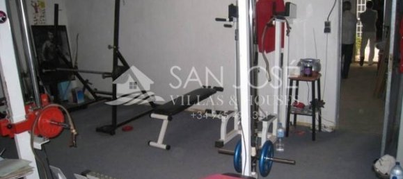 Коммерческая недвижимость 270м² в Новельда, Испания № 93388 4