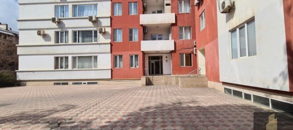 Квартира с 3 спальнями в Баку, Азербайджан № 2247 4