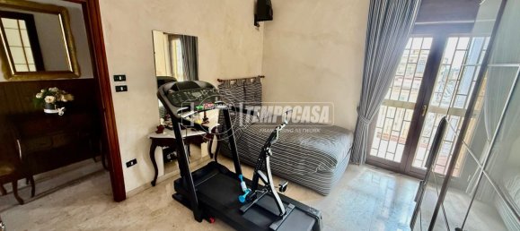 5 rooms Apartment in Naples, Italy No. 274467 9
