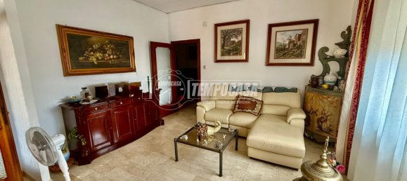 5 rooms Apartment in Naples, Italy No. 274467 6