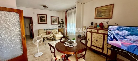 5 rooms Apartment in Naples, Italy No. 274467 8