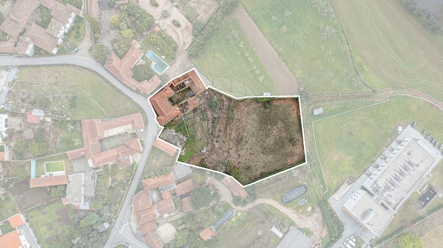 Дом с 4 спальнями в Remelhe, Португалия № 82793