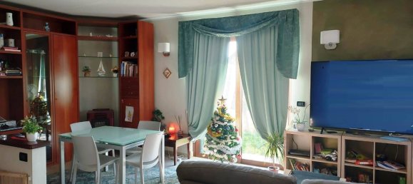 3 Schlafzimmer Villa in Barbania, Italy, Nr. 329475 8