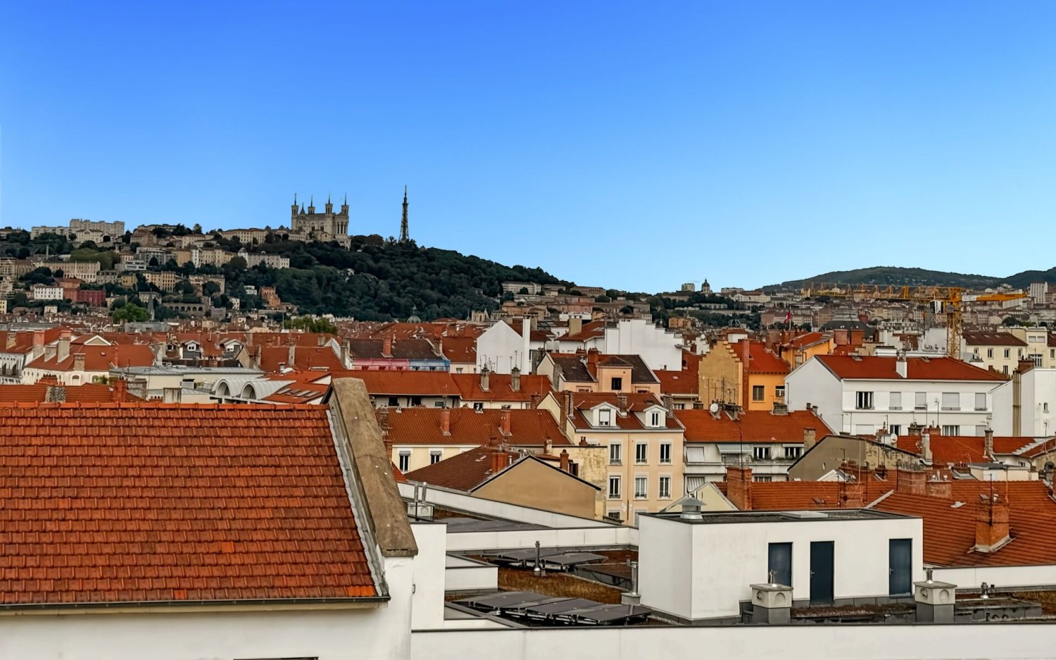 2غرفة شقة في Lyon, France رقم 338017