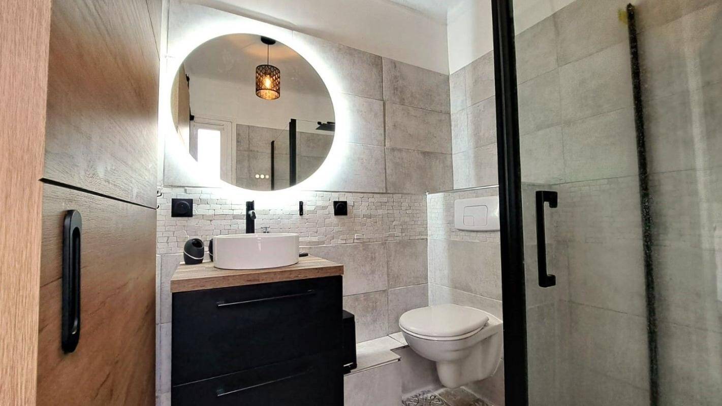 2 bedrooms Apartment in Orleans, France No. 156890