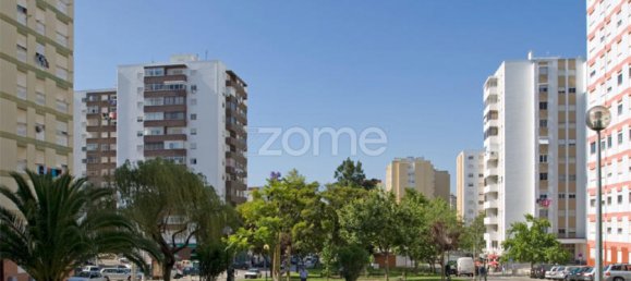 3 Schlafzimmer Wohnung in Corroios, Portugal, Nr. 350982 10