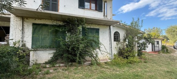 4 bedrooms House in Montopoli di Sabina, Italy No. 327509 3