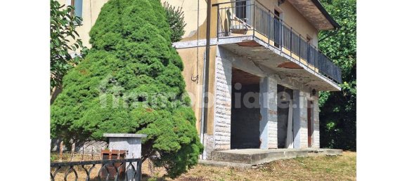 2 bedrooms Villa in Marliana, Italy No. 352886 10