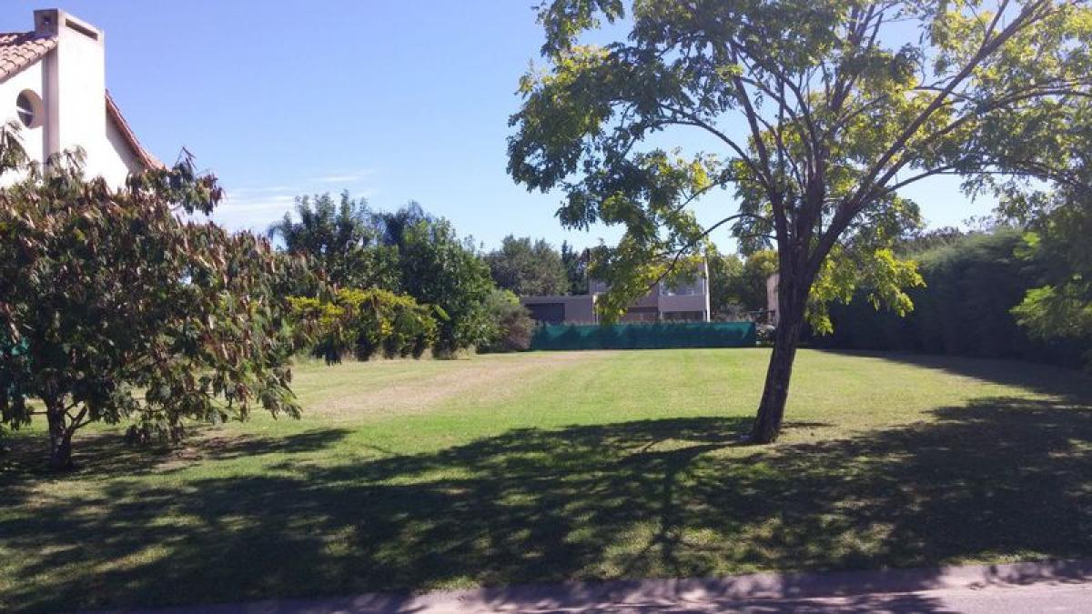  Land in Malvinas Argentinas, Argentina No. 46319