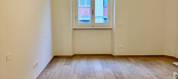 3غرفة شقة في Florence, Italy رقم 49277 12