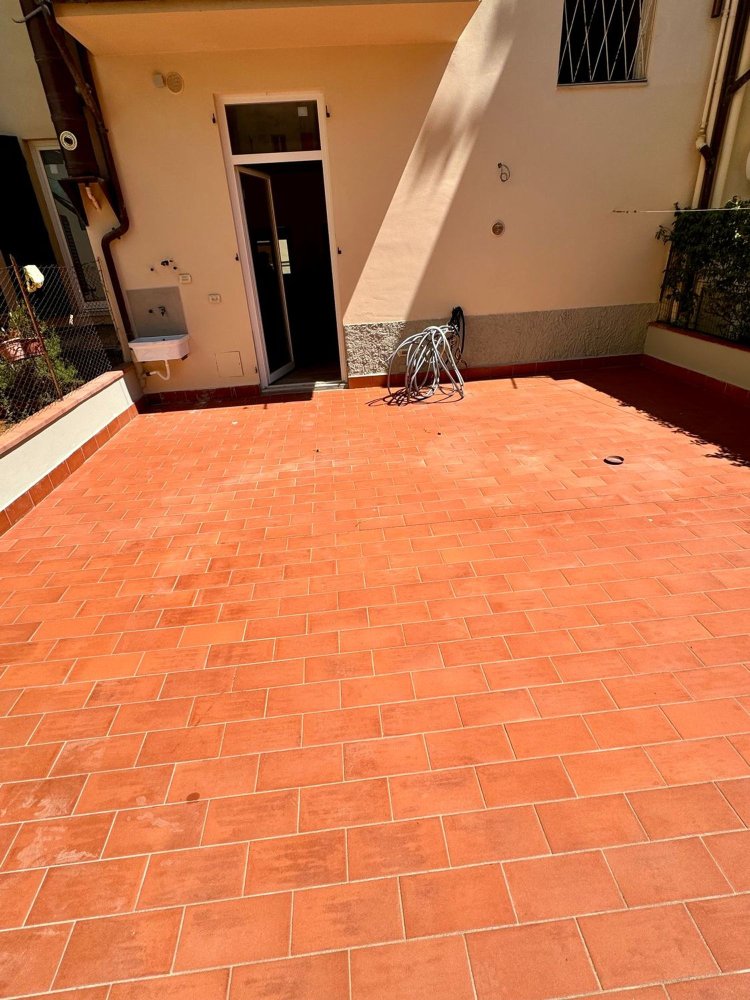 3غرفة شقة في Florence, Italy رقم 49277