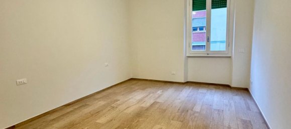 3غرفة شقة في Florence, Italy رقم 49277 3